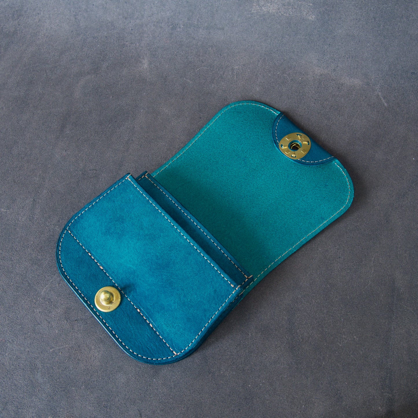 Turn Lock ミニウォレット / 亀の甲ホック(Turn Lock)