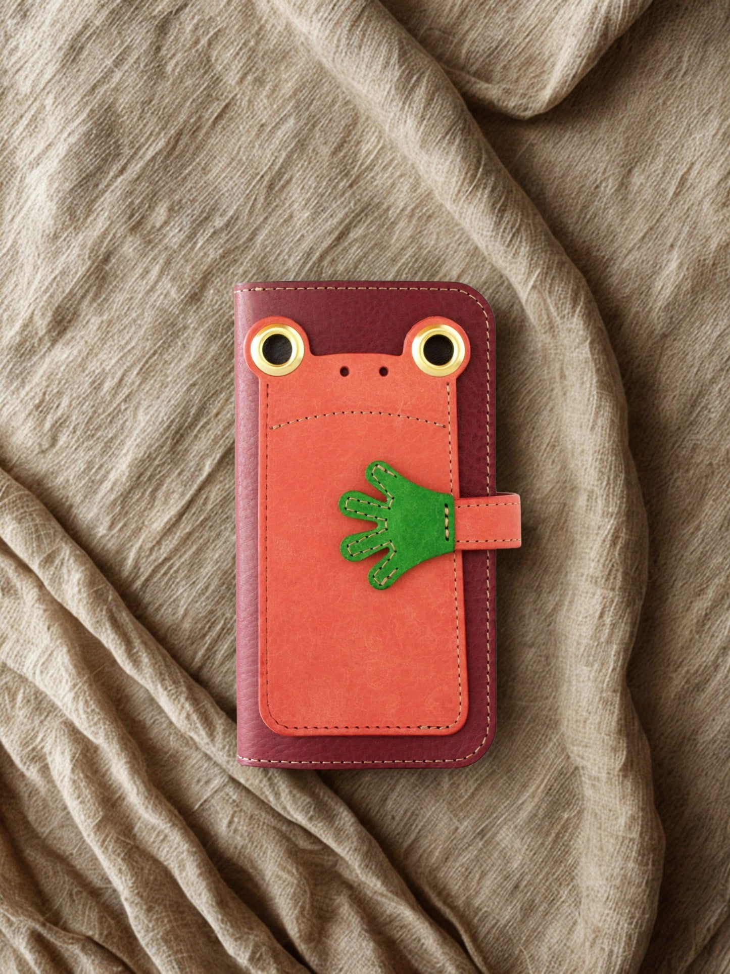 カエルの手帳型スマホケース『ケロPhone』