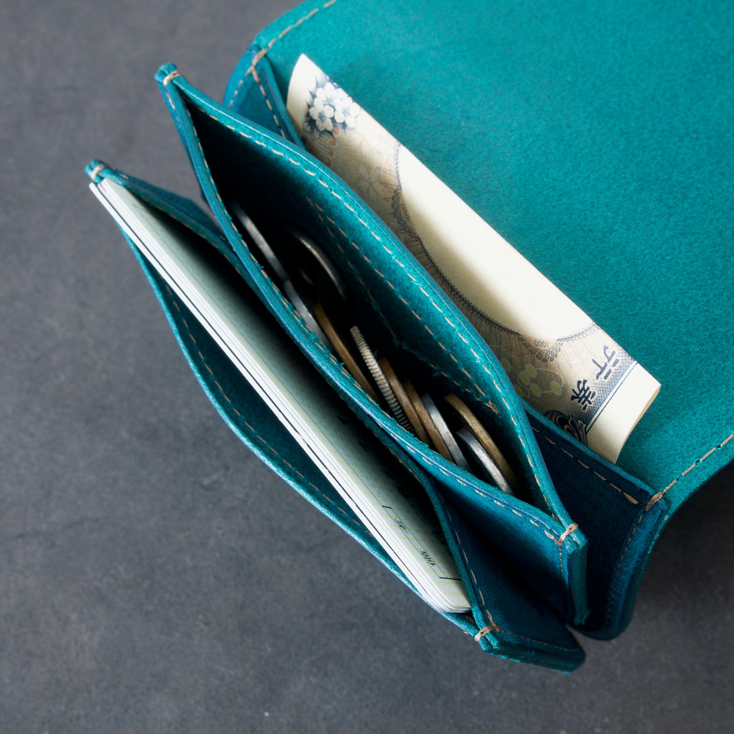 Turn Lock ミニウォレット / 亀の甲ホック（Turn Lock）