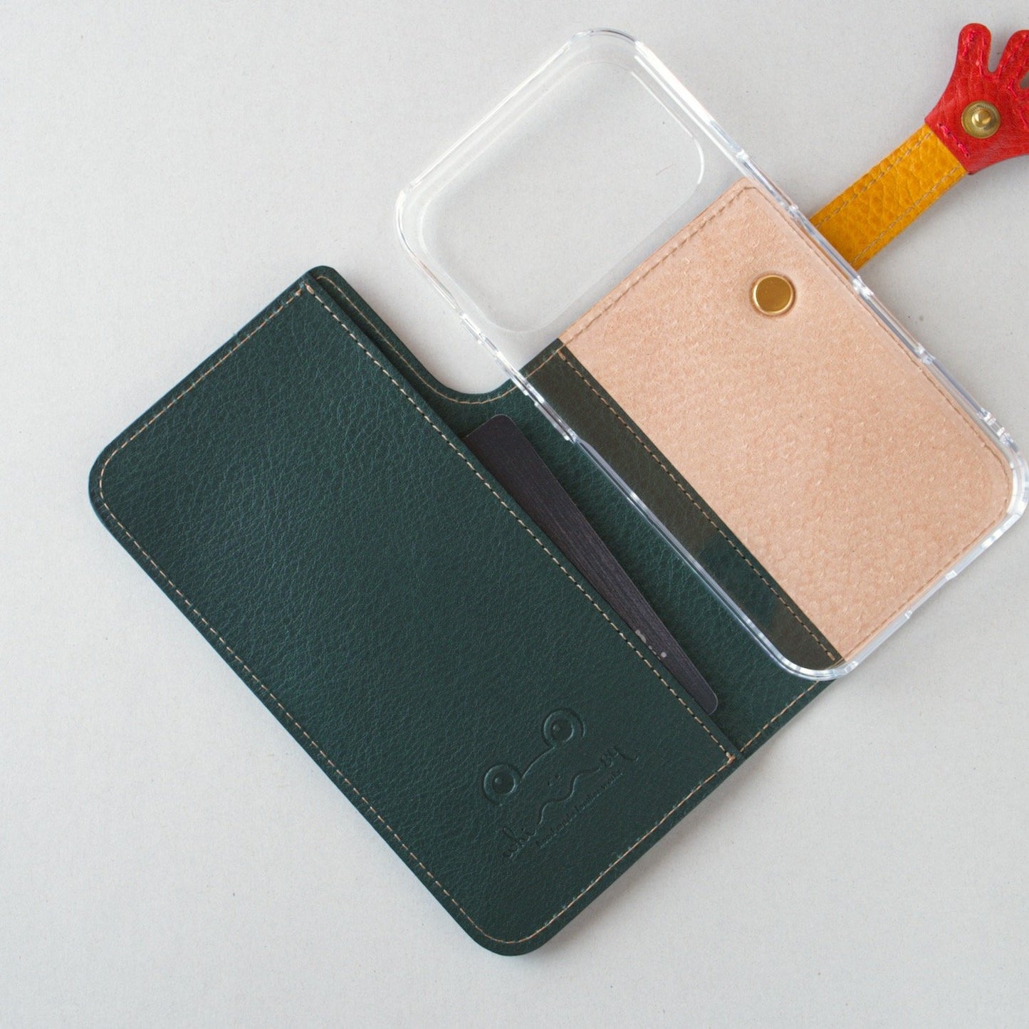 カエルの手帳型スマホケース『ケロPhone』iPhone17Pro対応