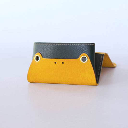カエルの名刺入れ『イレかえる』